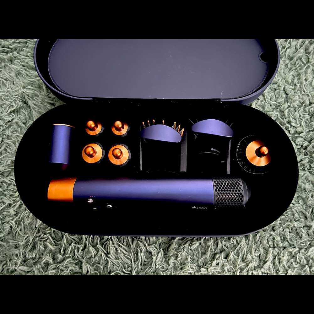 Dyson Airwrap Complete Styler Dark Blue Limited Edition